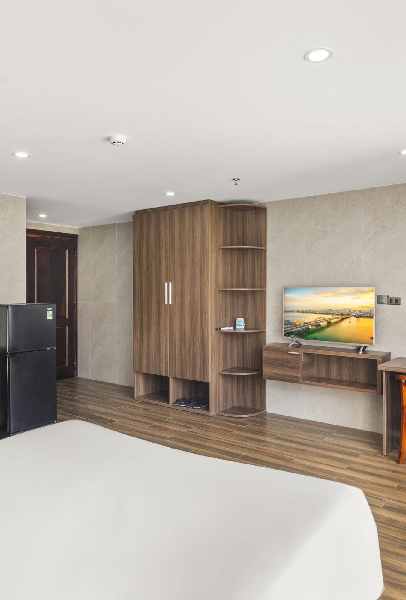 Sea Hotel & Apartment Дананг Екстер'єр фото