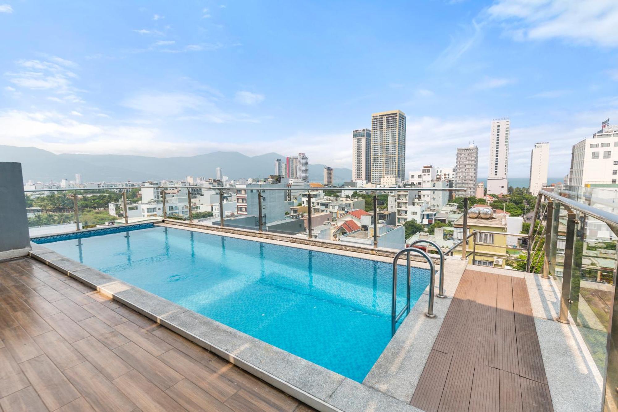 Sea Hotel & Apartment Дананг Екстер'єр фото
